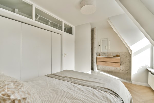 Medium property photo - Frederiksplein 26H, 1017 XN Amsterdam